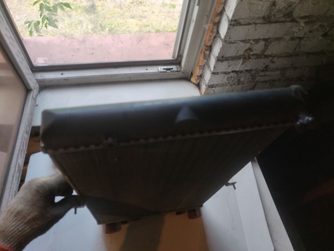 Радиатор охлаждения Fenox универсальный; алюм. ; отверстие под датчик t ваз 2110-2112