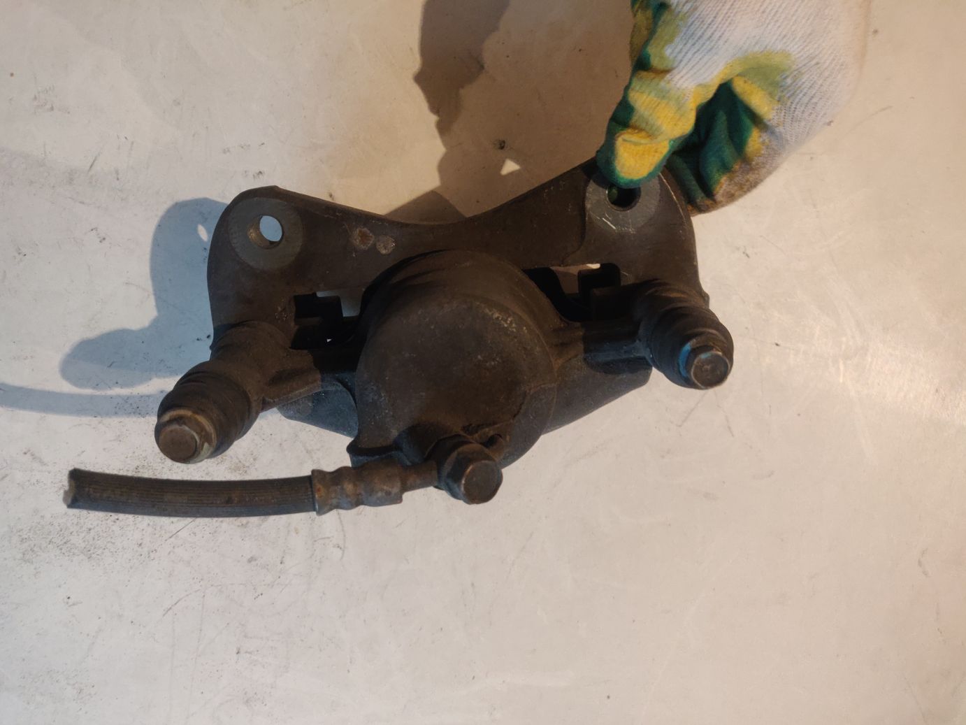 Суппорт тормозной на Toyota Corolla