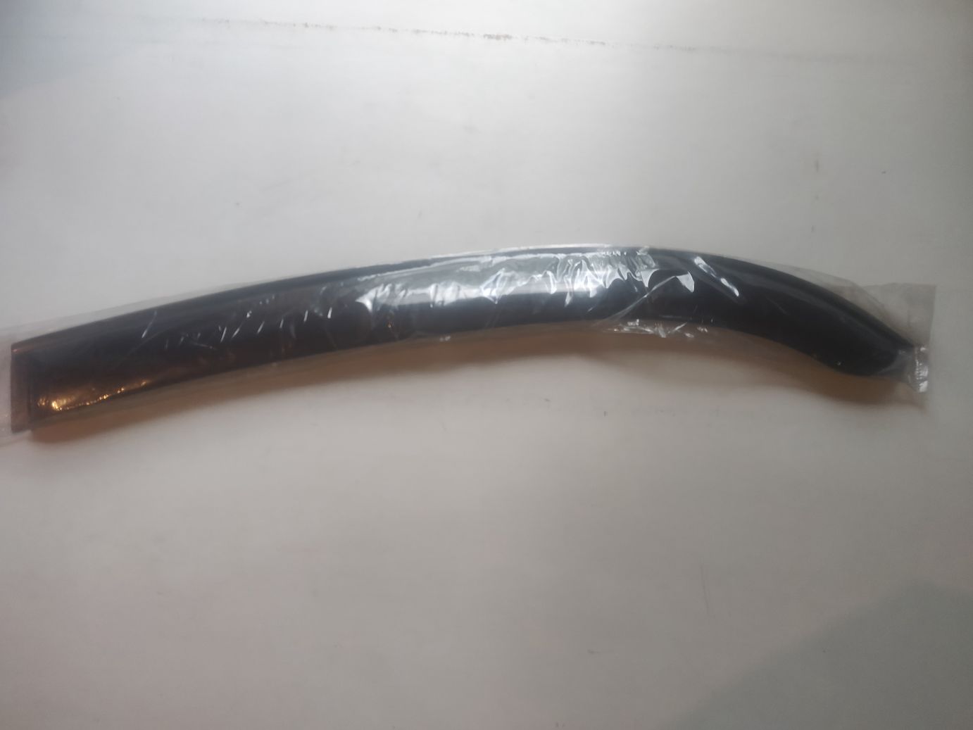 Ветровик 005 задн.лев.двери