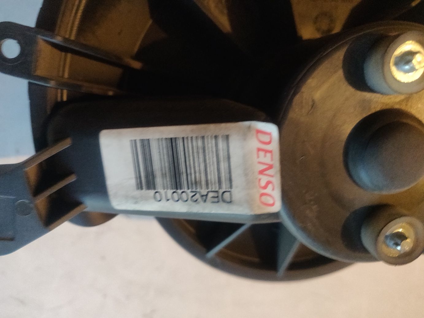 Вентилятор отопителя Denso на OPEL Corsa D