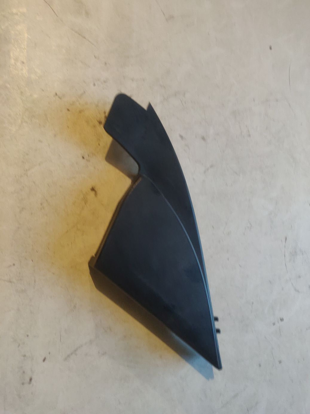 Крышка зеркала внутрисалонного правая GM на Chevrolet Lacetti (J200)