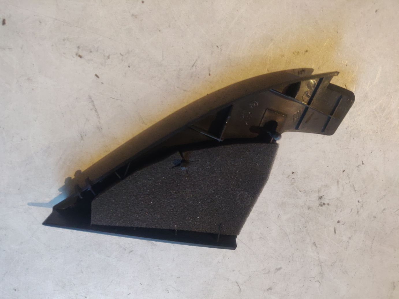 Крышка зеркала внутрисалонного правая GM на Chevrolet Lacetti (J200)