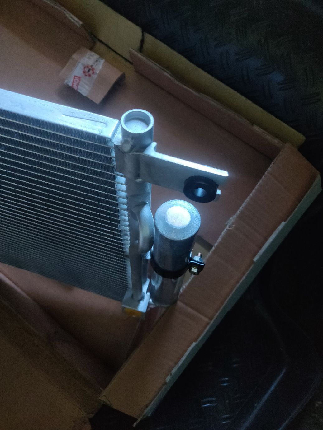 Радиатор кондиционера для а/м Chevrolet AVEO II (T200, T250, T255), Lanos (T100, T150)