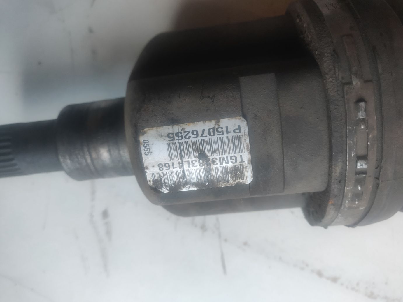 Полуось передняя на Chevrolet Trailblazer