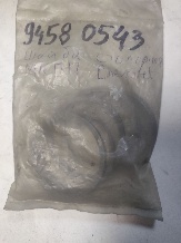 Шпилька коллектора GM