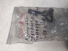 Кронштейн бампера переднего левый на TOYOTA COROLLA, BREVIS