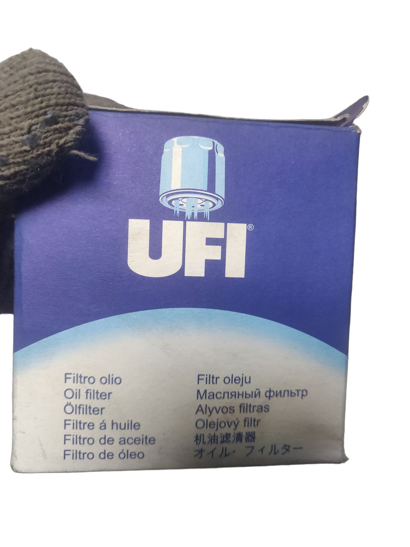 Фильтр масляный Ufi на CHRYSLER 300 C, Voyager, NISSAN Almera, Murano, Navara, Pathfinder, X-Trail