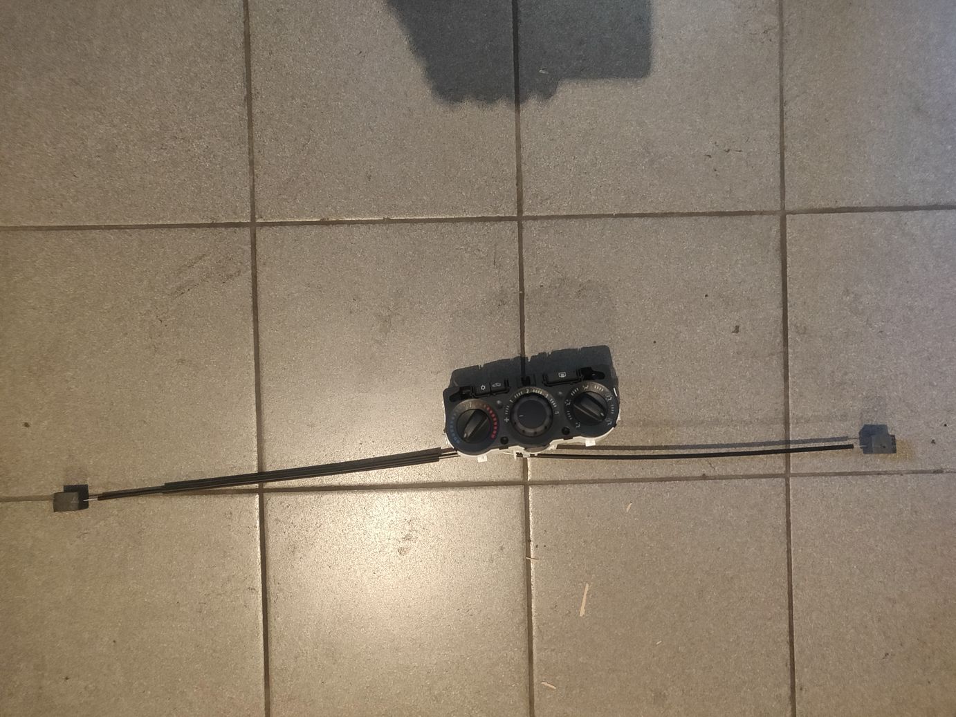 Панель управления отопителем на Opel Corsa D