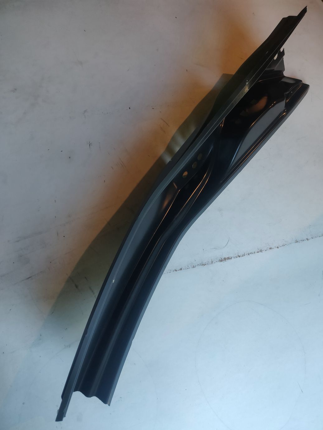 Боковая стойка кузова на Chevrolet Lacetti 